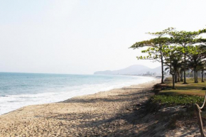 Apartamento com vista para o mar!!!